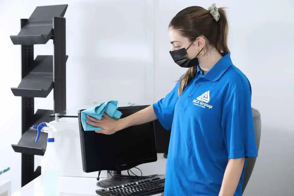 doctor-office-cleaning-1024x683